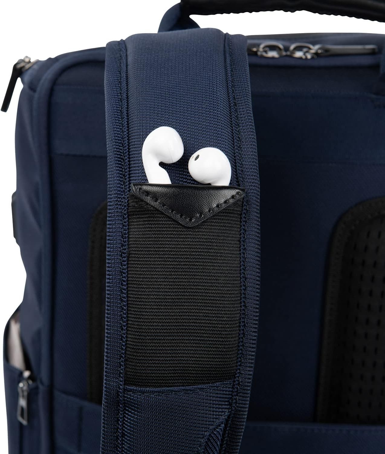 image:imageTravelpro Crew Executive choice mediumPatriot Blue
